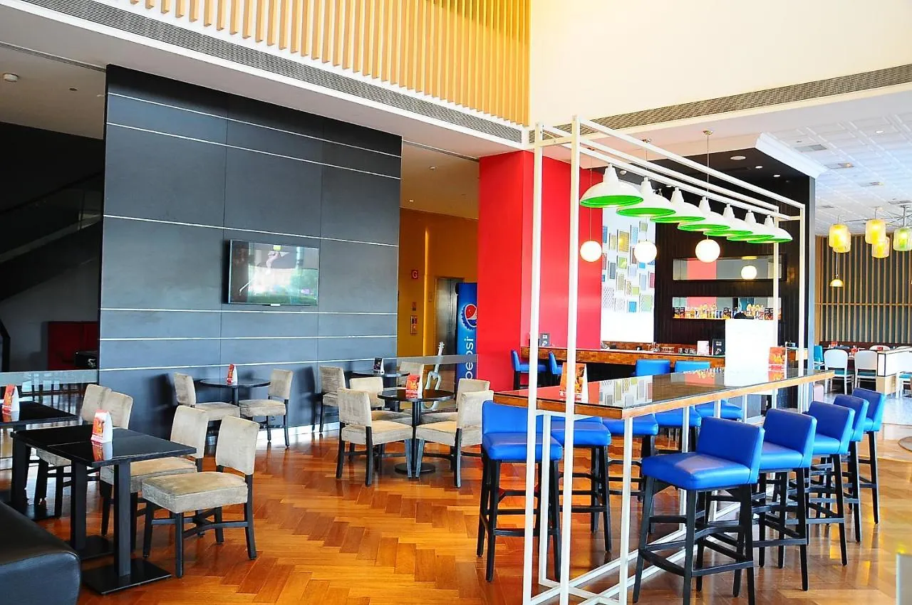 Park Inn By Radisson Gurgaon Bilaspur Manesar Otel
